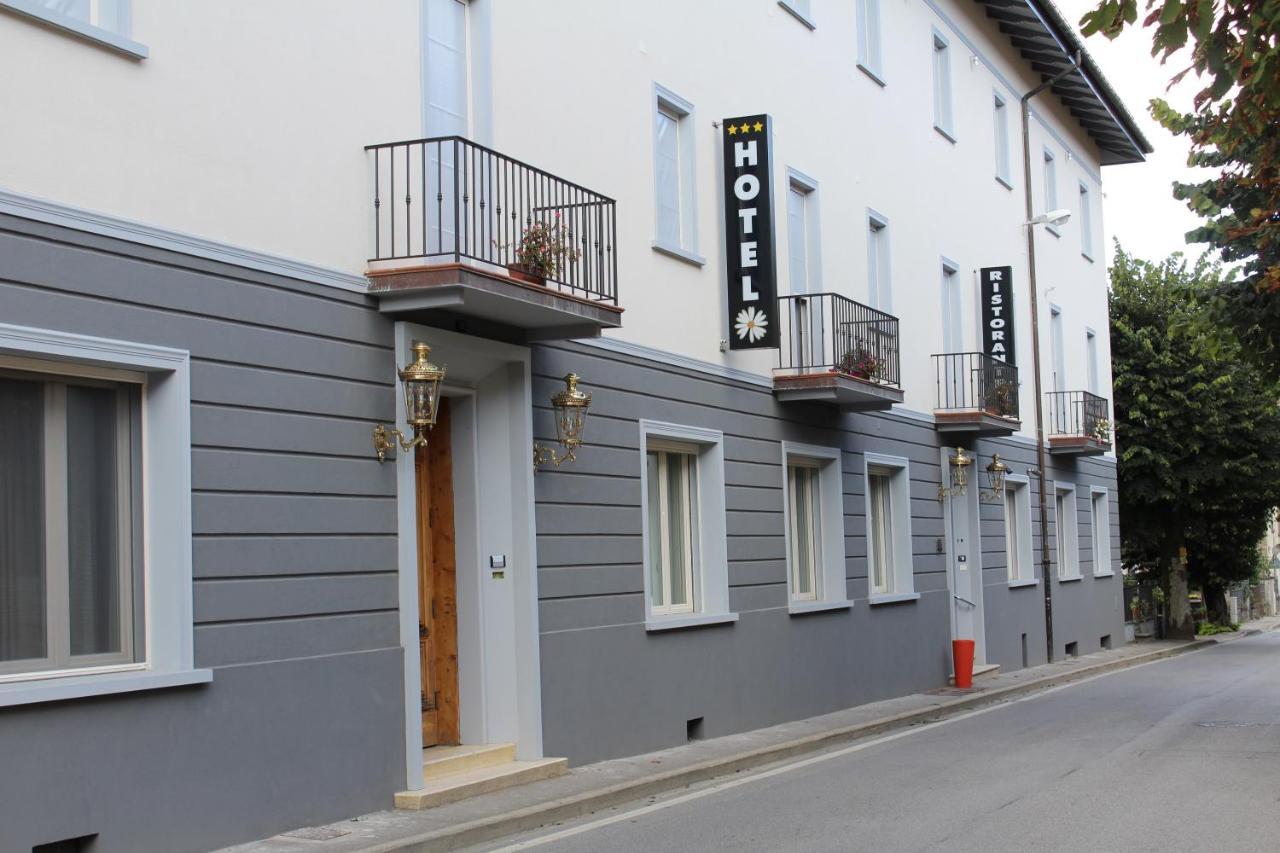 Hotel Margherita Montepiano Екстер'єр фото