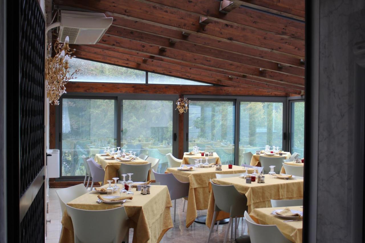 Hotel Margherita Montepiano Екстер'єр фото